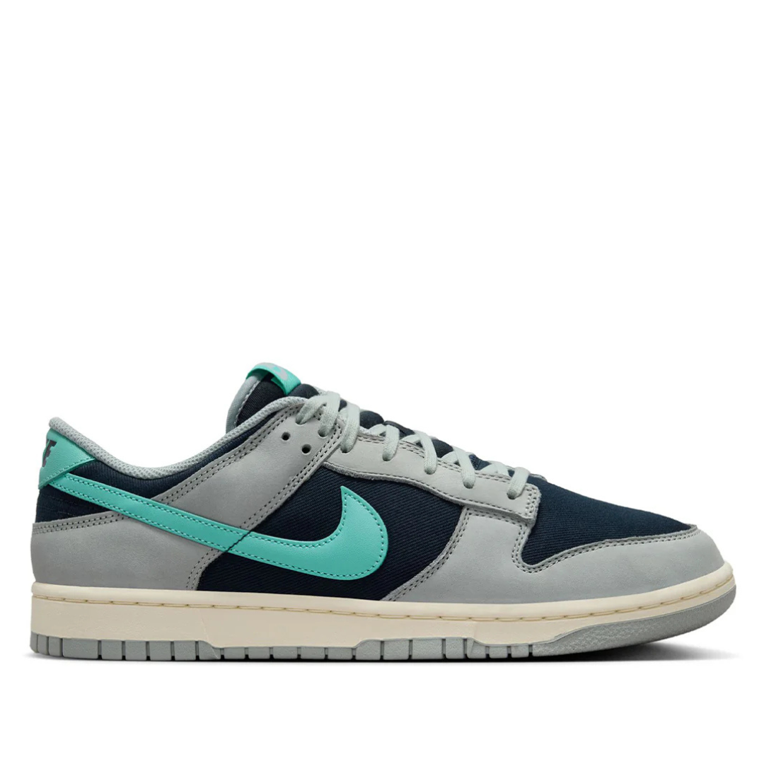 DUNK LOW RETRO PREMIUM 'LIGHT PUMICE/GREEN FROST-DARK OBSIDIAN'