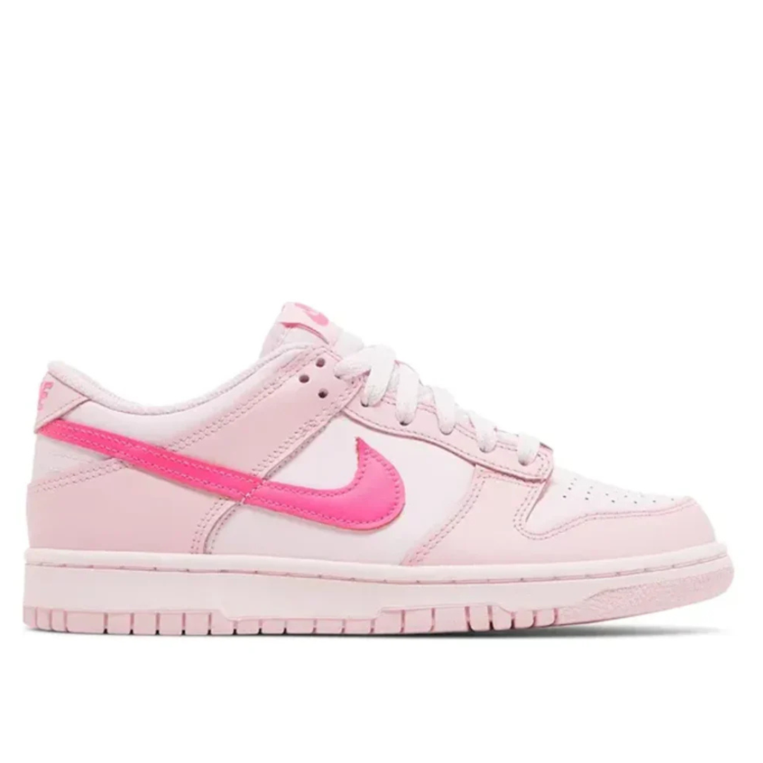 NIKE DUNK LOW "TRIPLE PINK"